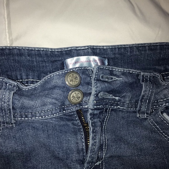 shorts - Picture 3 of 4